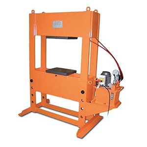 <b>Gamme PM</b> <br>Presse à table mobile