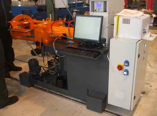Presse hydraulique combinée domaine ferroviaire