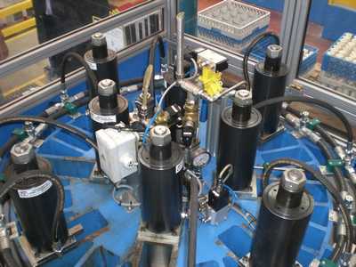 vérin hydraulique à piston creux, vérins hydrauliques pour l'industrie